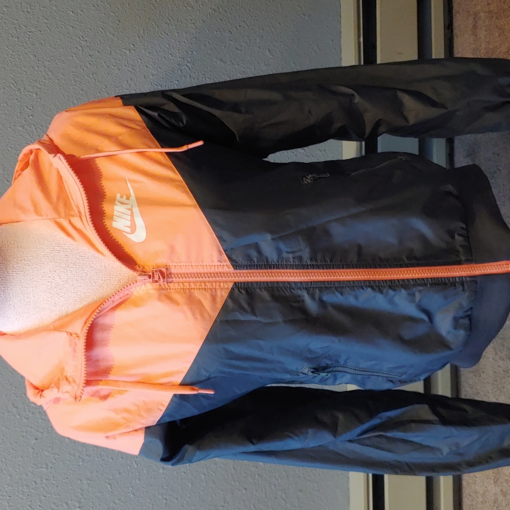 Nike Lightweight Hooded Jacket Size XS